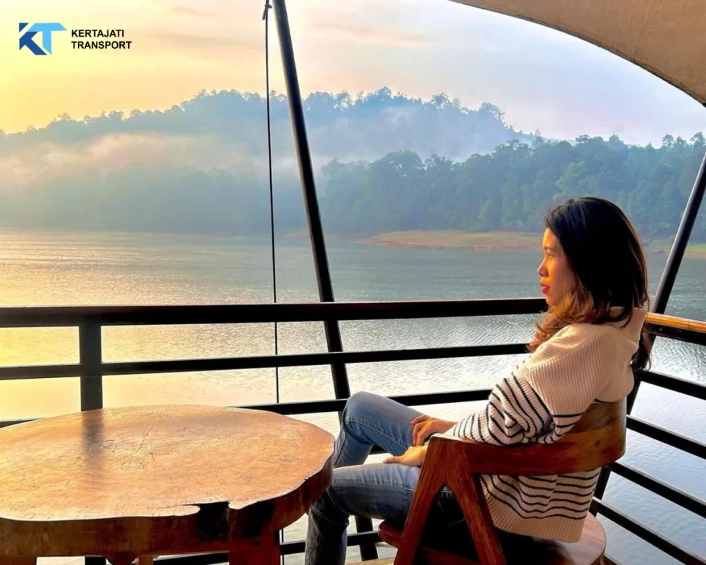 Glamping Lakeside Rancabali